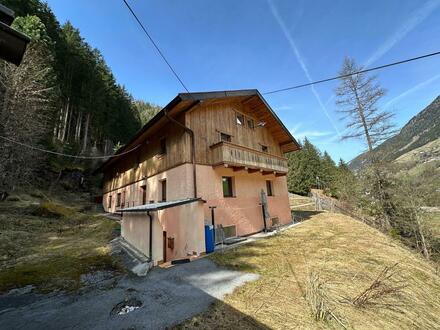 Renovierungsbedürftiges Ein- oder Zweifamilienhaus in St. Leonhard im Pitztal!