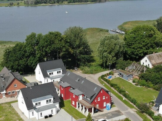 Direkter Wasserzugang auf der Insel Usedom - Frisch saniertes Mehrfamilienhaus