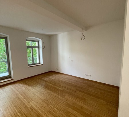 2-Raum-Wohnung mit Einbauküche, Balkon und Aufzug!