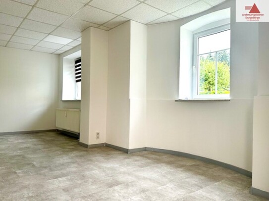 Kleine Wohnung mit separatem Eingang in beliebter Wohnlage von Annaberg!!