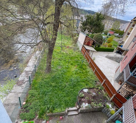 4-Raum-Wohnung im Altbau-Stil mit Balkon zentrumsnah in Aue