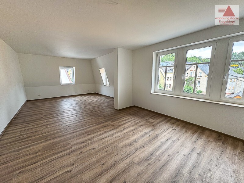                                                               Erstbezug! Gro&szlig;z&uuml;gige 4-Raum-Wohnung in ruhiger Lage von Schneeberg                                                       in Schneeberg (Miltenberg)