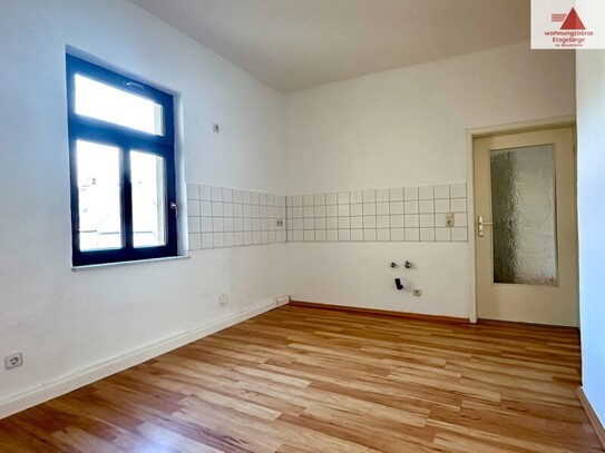 Wohnen direkt im Zentrum der Großen Kreisstadt Annaberg-Buchholz - 3-Raum-Wohnung im Dachgeschoss!