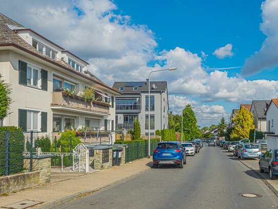 City-Residence: Large apartment with loggia – euhabitat