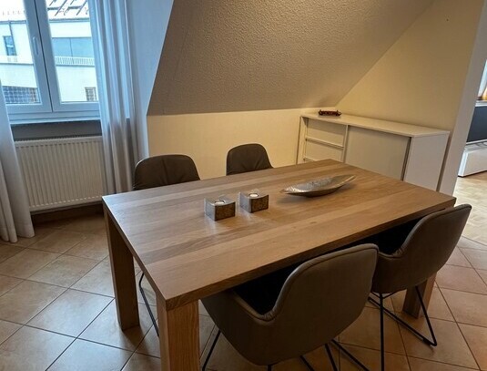 Exclusive furnished 3-room apartment with penthouse flair in the heart of Nuremberg city center – euhabitat