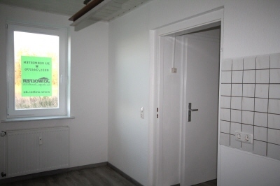 frisch renoviert: Single-Wohnung im Fachwerkhaus mit sep. Eingang und Gartenantei..