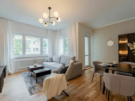 Brandneue und komplett möblierte 2-Zimmer-Wohnung mit Balkon in Lankwitz