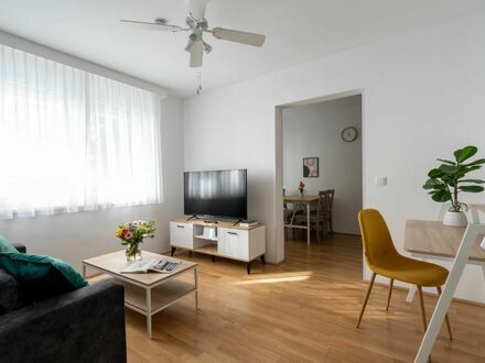 Raffiniertes urbanes 1BR-Juwel