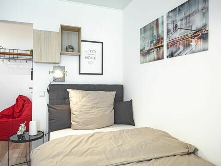 Düsseldorf Stadtmitte schöne Etagenwohnung frisch saniert mit hochwertigen Möbeln