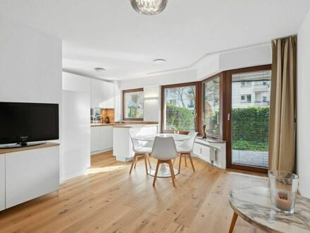 Exklusives Wohnen in Grünoase: Moderne Traumwohnung mit Parkettboden und zwei Terrassen in Stadtteil Ludenberg