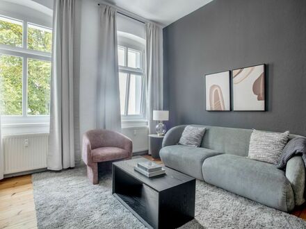 Traumhafte 3-Zimmer-Wohnung, hochwertig voll möbliert und ausgestattet, am Boxhagener Platz.