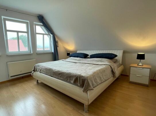 Apartment am Hainich - Parken, King-Size-Bett, Küche, Balkon, Netflix