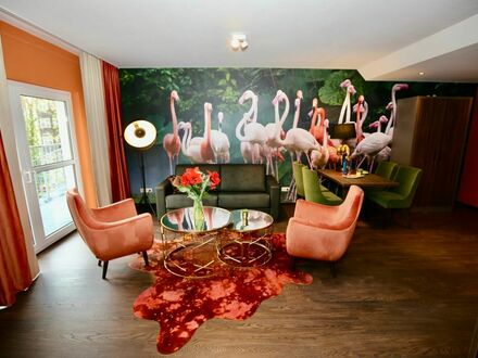 Flamingo Suite