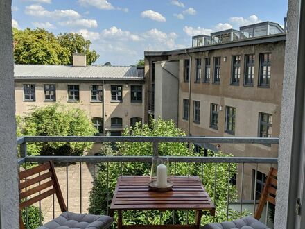 Helles, modernes Altbau-Apartment in zentraler Lage mit Balkon&Garten (fast Wifi)