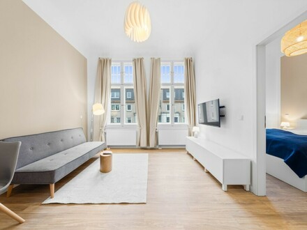 Schöne und voll möblierte 2-Zimmer Wohnung in Berlin