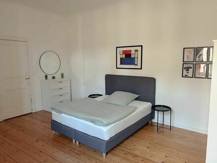 All inclusive furnished luxury 2-bedroom apartment in the heart of Berlin Urbanstraße