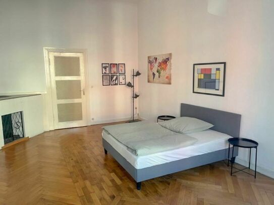 3 bedroom all inclusive furnished Charlottenburg room super close to Ku’damm!!