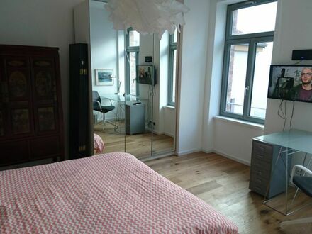 Schöne, helle Wohnung im ersten Stock in Berlin Weißensee, Nähe Alexanderplatz