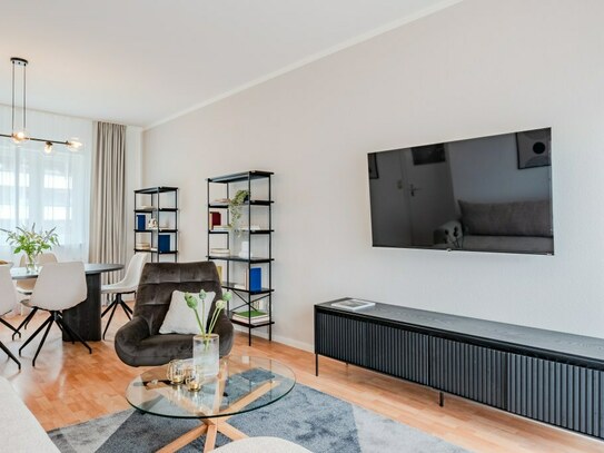 Luxuriöse 3-Zimmer-Wohnung mit viel Licht und Balkon im Berliner Stadtteil Spandau