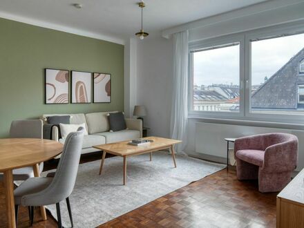 Exklusiv 3-Zi Wohnung mit Balkon und Blick auf der Donau, direkt in der Innenstadt.