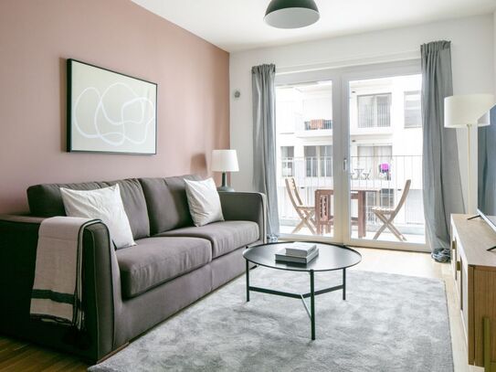 Neubau mit Stil! 3 Zimmer mit Balkon und hipper Wohnküche! Sowie Parkett, Badewanne und Ausblick