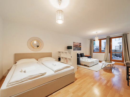 Designer Apartment mit Balkon in der Innenstadt