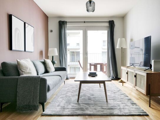 Neubau mit Stil! 3 Zimmer mit Balkon und hipper Wohnküche! Sowie Parkett, Badewanne und Ausblick