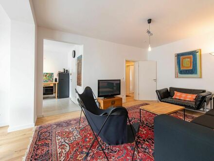 Helles Apartment in Bredeney - exklusiv möbliert - Balkon - zwei Bäder - neu renoviert