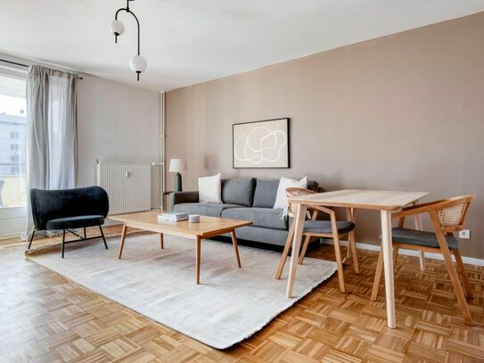 Wunderschöne 2 Zimmer Wohnung, top möbliert in schönster Lage in Charlottenburg