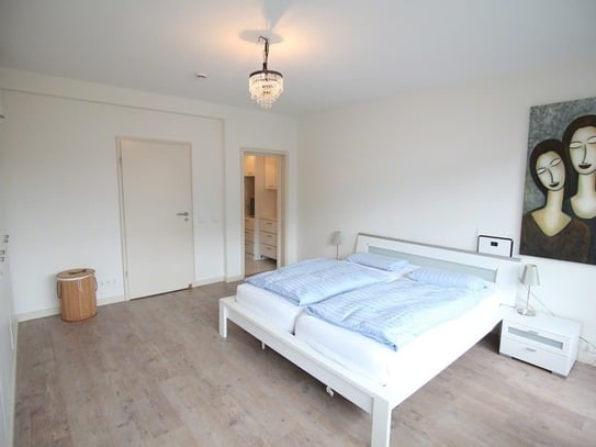 In the middle! City apartment in Windthorstraße. Promenade and train station a few steps away