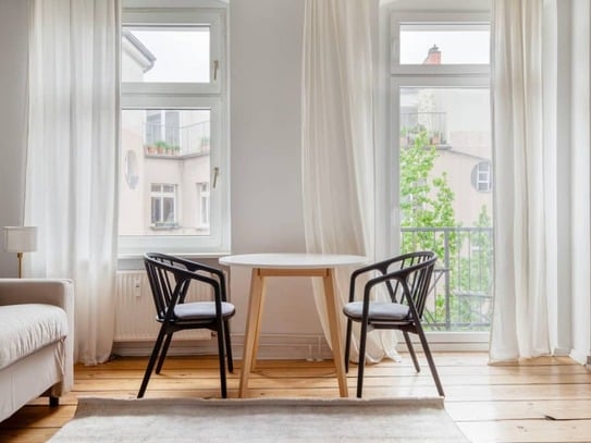 Kreuzberg, Fully Furnished & Equipped