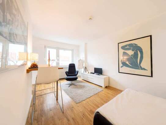 *****Modern, bright apartment in a prime location*****