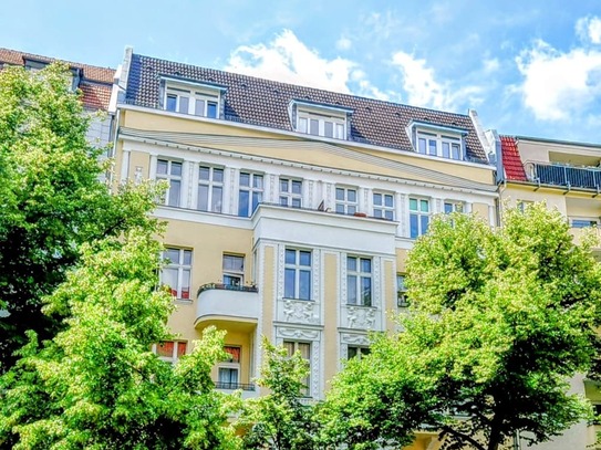 Modern apartment in country house style at Charlottenburg Palace