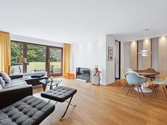 Kunstvolles Luxusapartment I Zentrum Böblingen I Mercedes I Balkon I Homeoffice