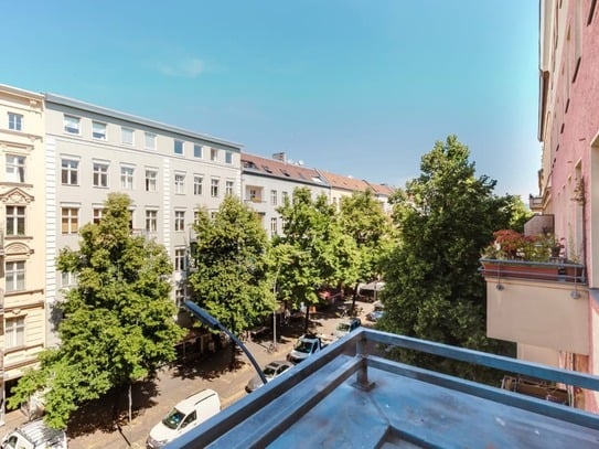 Neukölln, Balcony & Washer