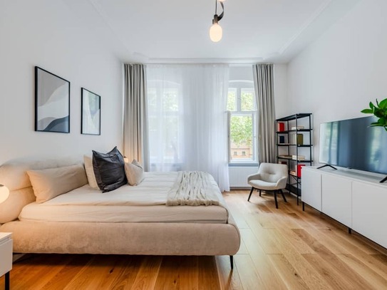 Premium renovated 1-rooms apartment in Wedding district