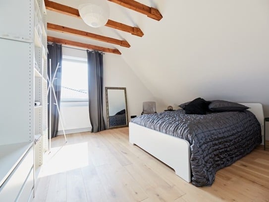 Exclusive attic apartment Meerbusch Osterath - 10 minutes to the trade fair / Düsseldorf airport