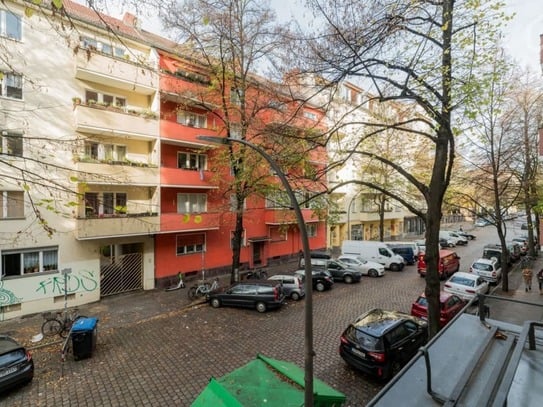 Spacious 2 room apartment in the heart of Kreuzkölln