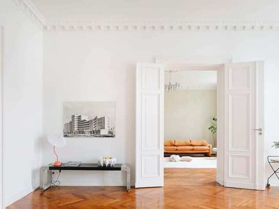 Luxurious Palais Apartment in Elegant Design at Monbijouplatz