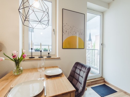 Sunny new Refurbished Apartment in the best area in Berlin