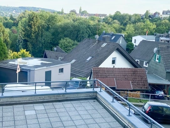 Wuppertal/Remscheid - Bright apartment in a modern complex with elevator - central and close to the city