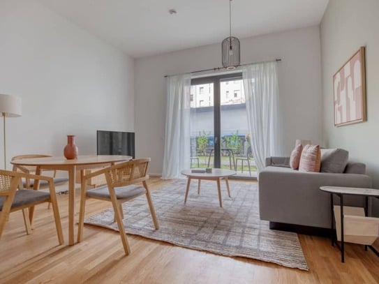 Wunderschöne 3 Zi Wohnung mit viel Platz zum Wohlfühlen in rühiger Berliner Lage mit eigenem Garten