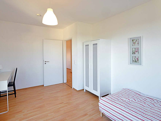 Private Room in Kalbach-Riedberg, Frankfurt