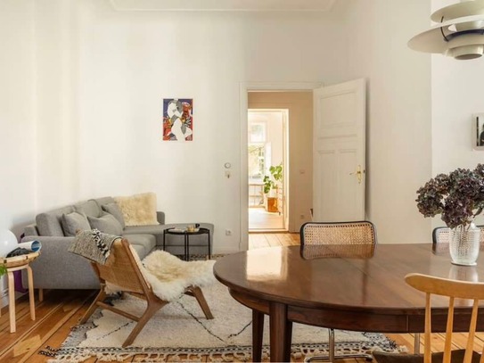 Stylish two bed flat in trendy Neukölln