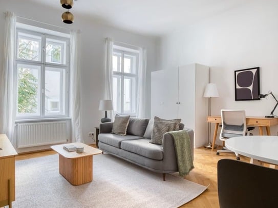 4 Zi Altbau-Traum im 3., Nahe Wien-Mitte/Landstraße, Aufzug vorhanden & gute Öffentliche Anbindung