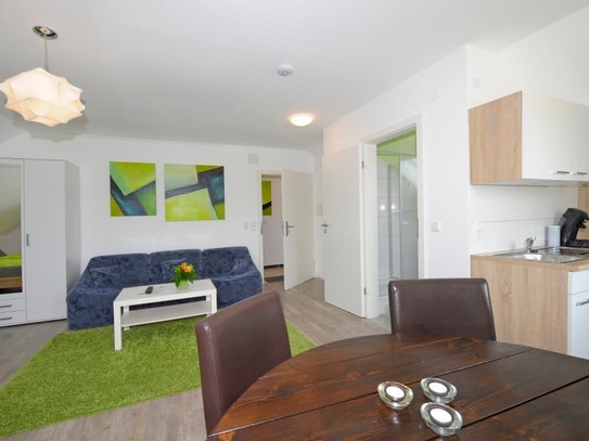 Modern, bright studio apartment, conveniently located