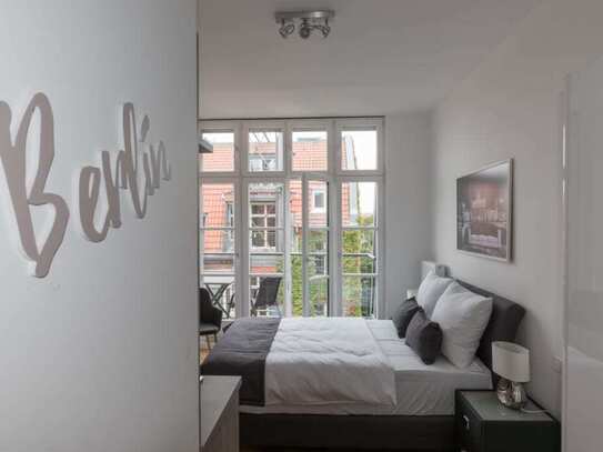 Modernes Apartment mit Badewanne in zentraler Lage