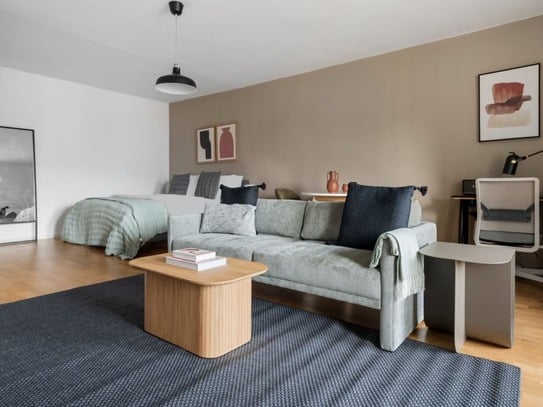 Charlottenburg studio, fully furnished