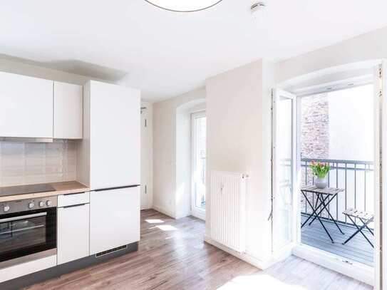 1-bed with balcony in Shöneberg