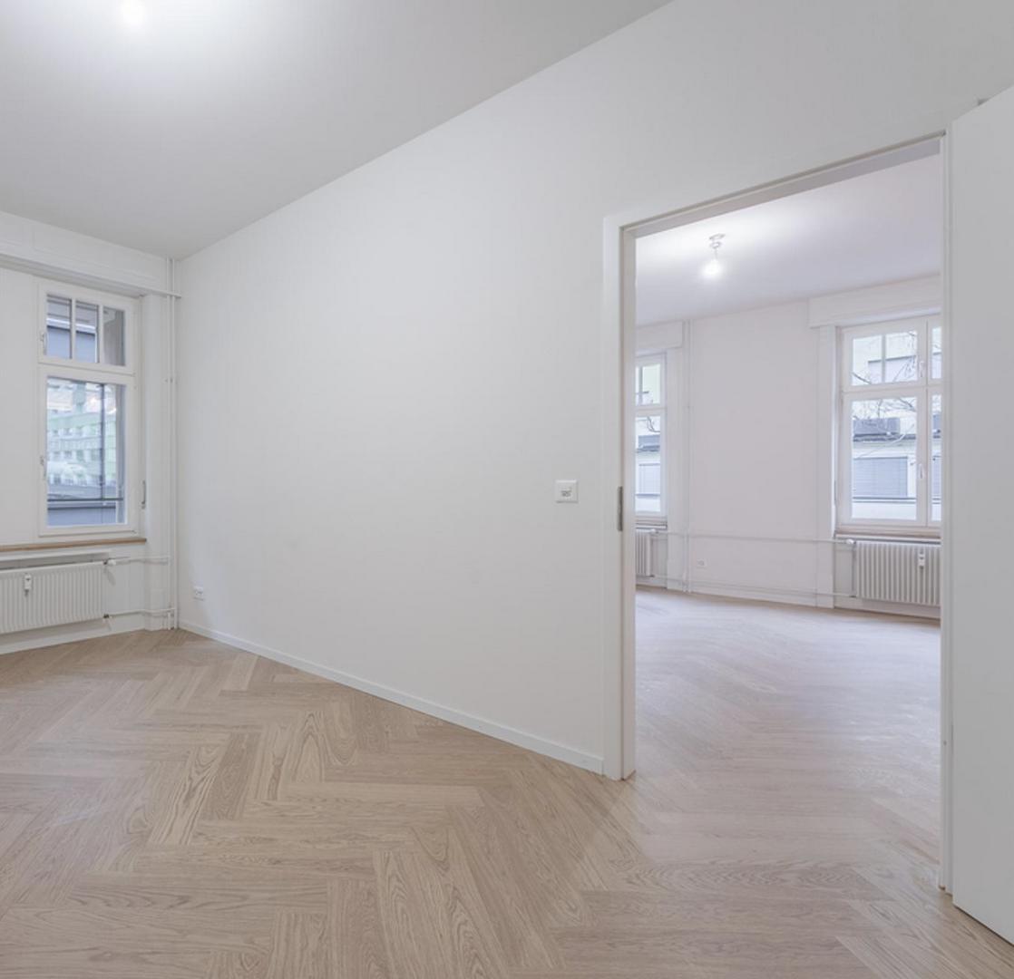                                                               Sch&ouml;ne, helle, 2021 sanierte 2 - Zimmer Wohnung                                                       in Westend-Nord (Frankfurt am Main)